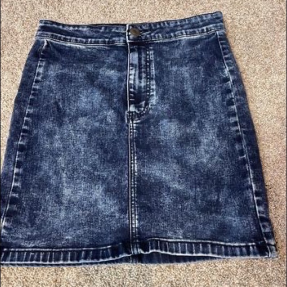 American eagle high-rise denim miniskirt with superstretch size 8